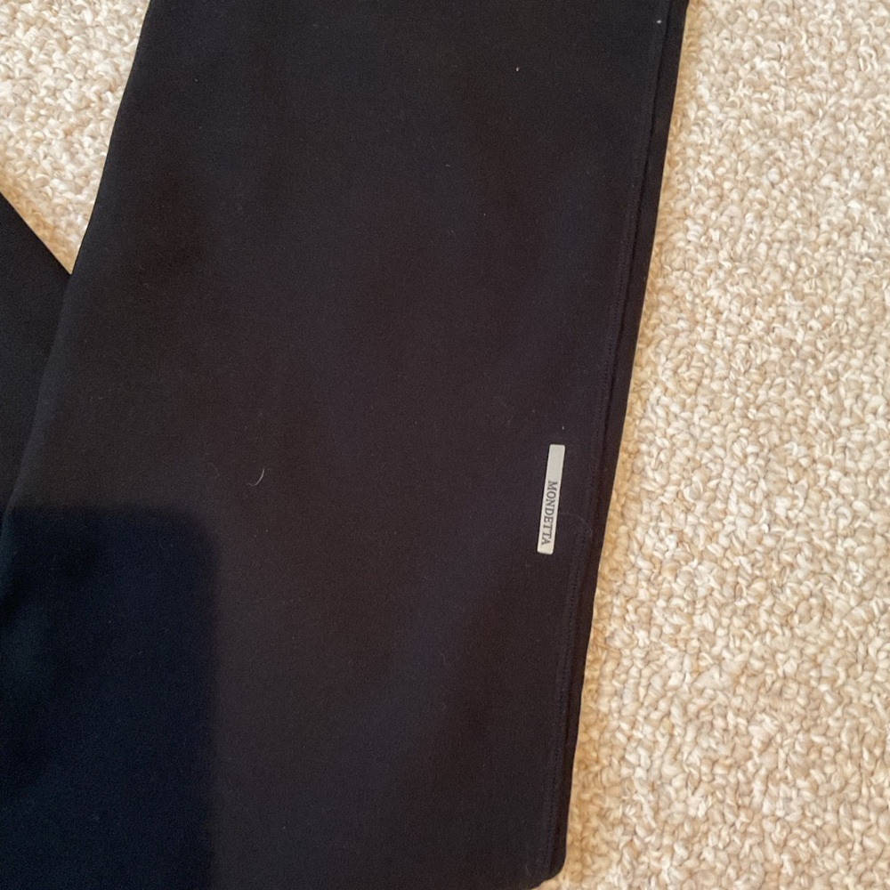 Mondetta Black Yoga Pants with Gray Waistband - Picture 3 of 7